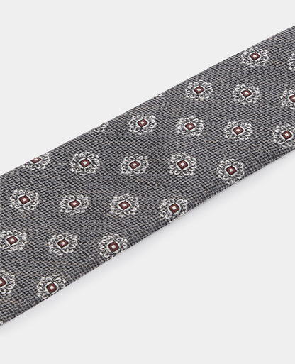 Man wearing a grey Geometric Design Tie