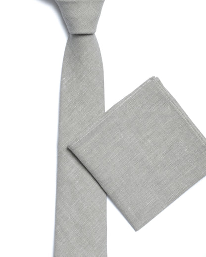 Man wearing a green tie