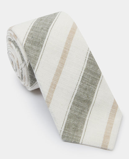 Man wearing a green Tie