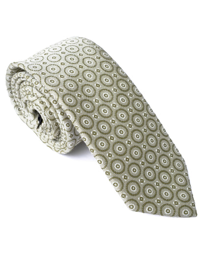 Man wearing a green tie