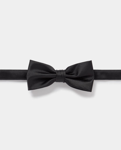 Man wearing a Black tie