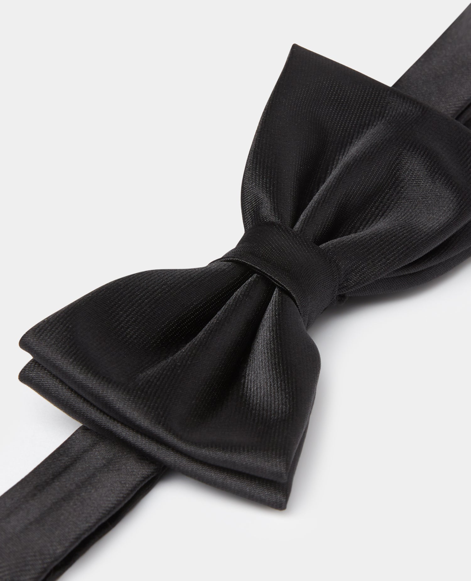 Man wearing a Black tie