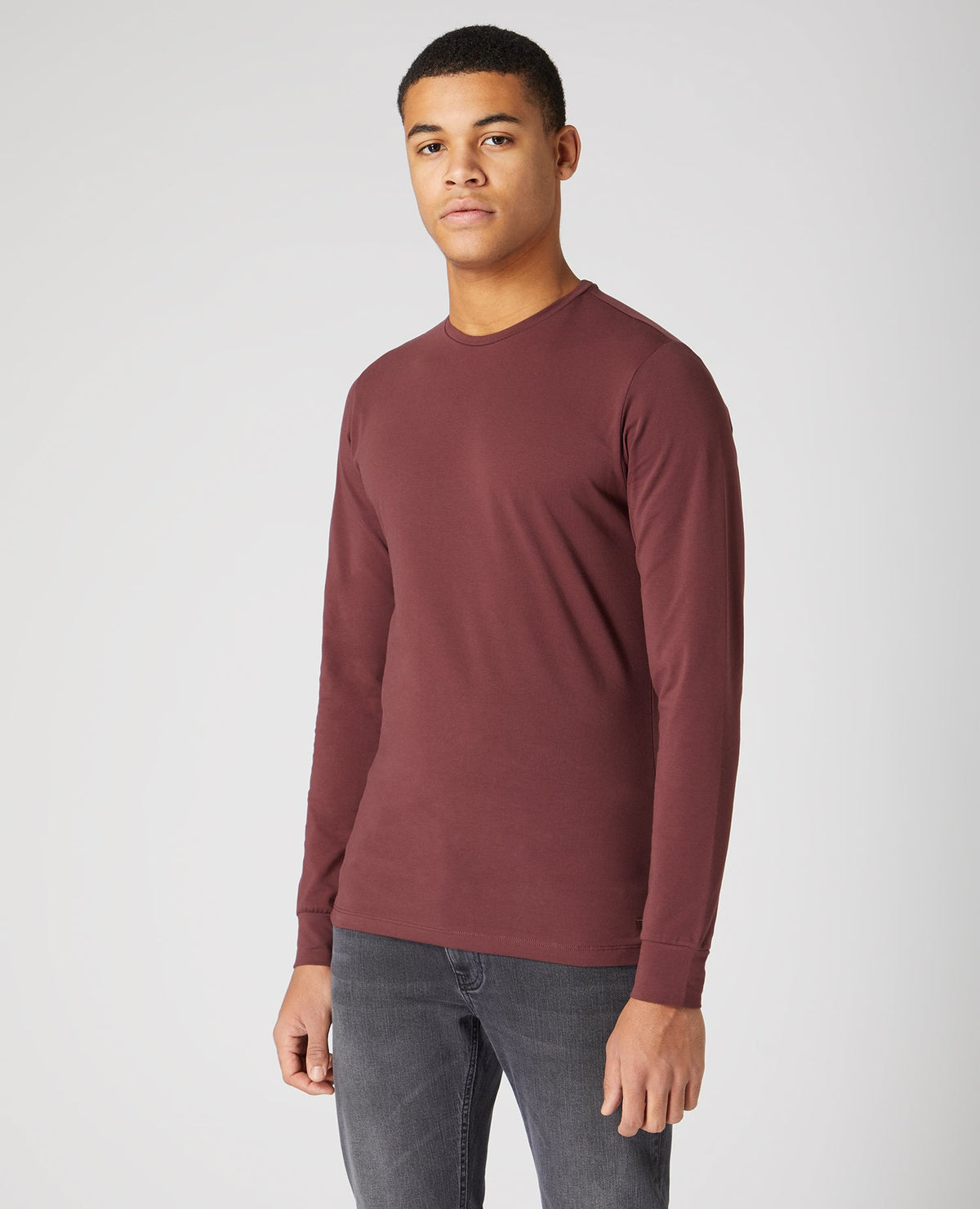 Tapered Fit Cotton-Stretch Long Sleeve T-Shirt