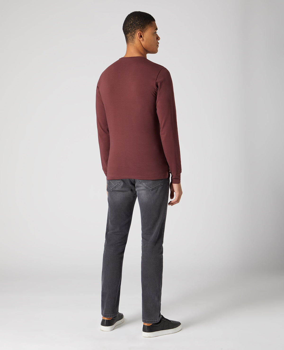Tapered Fit Cotton-Stretch Long Sleeve T-Shirt