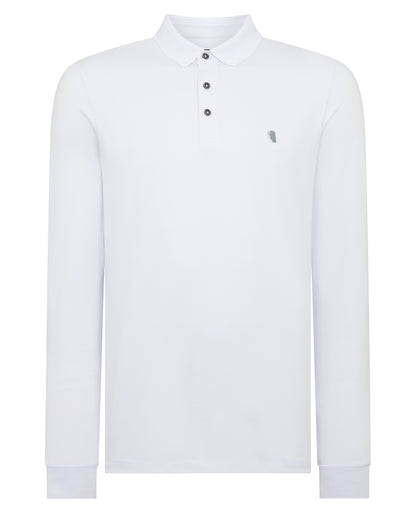 Man wearing a White polo shirt