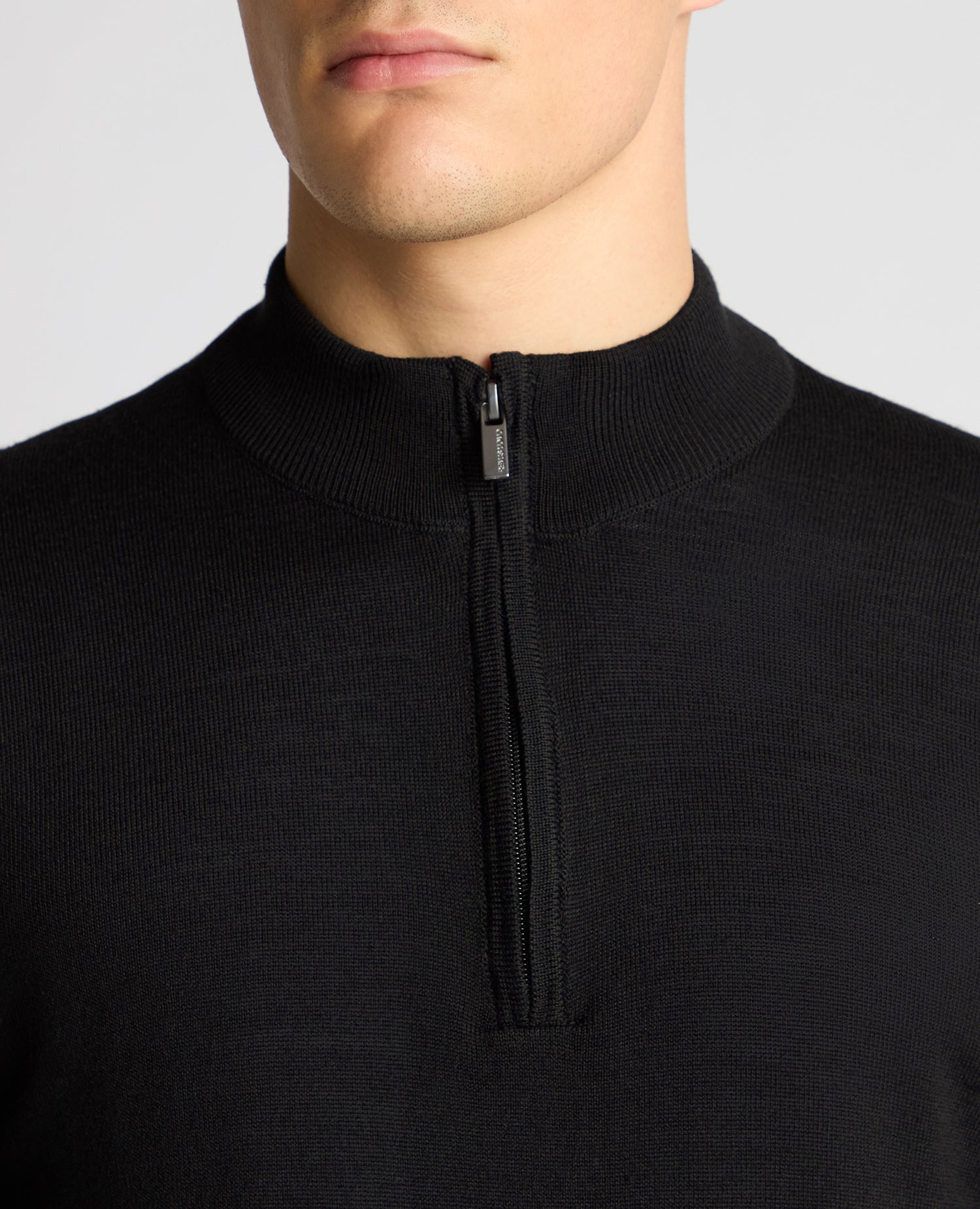 Man wearing a Black jumper