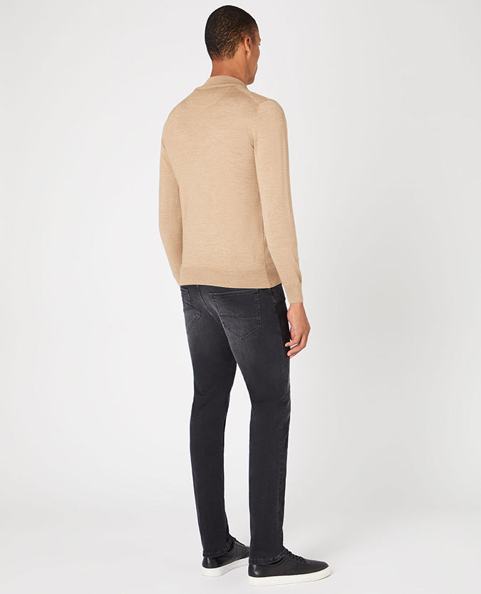 Man wearing a brown Tapered fit merino wool-acrylic half zip long sleeve