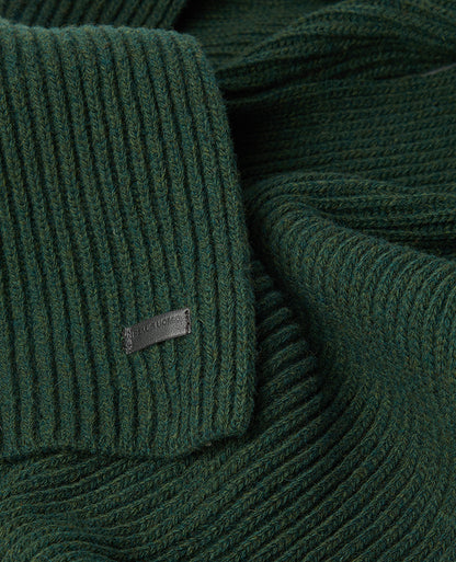 Man wearing a green Rib-Knit Wool Rich Scarf