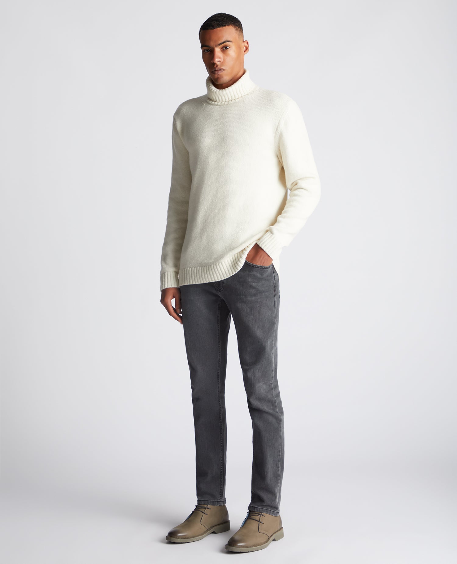 Tapered Fit Wool-Blend Crew Neck Sweater