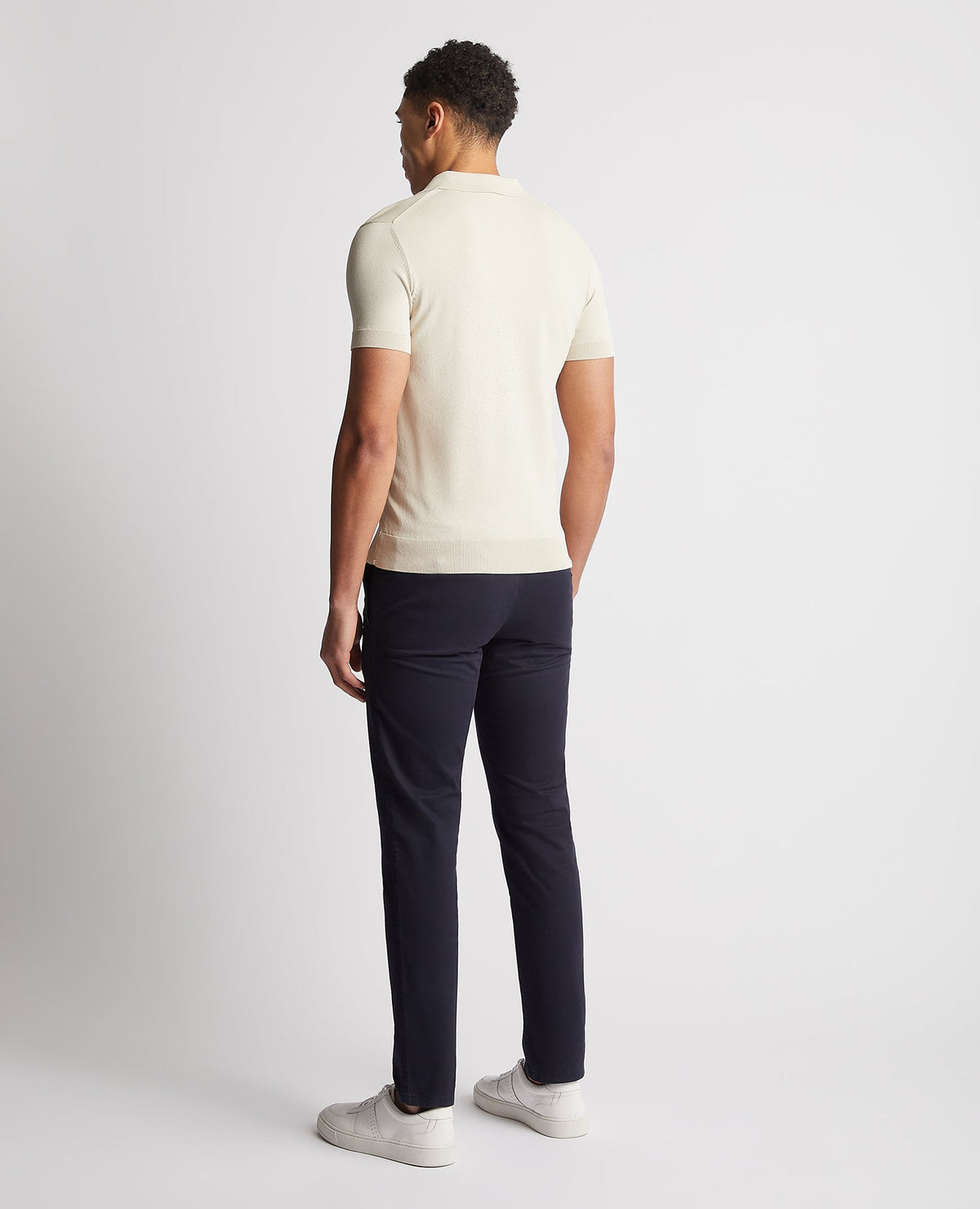 Man wearing a sand Knitted Short-Sleeve Polo