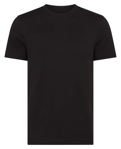 Man wearing a black Regular Fit Organic Cotton T-Shirt