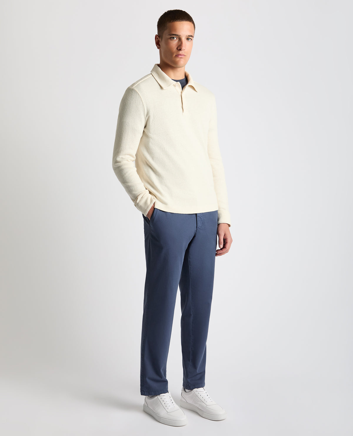 Man wearing a sand Relaxed Fit Cotton-Linen Polo