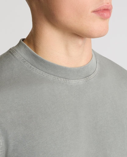 Man wearing a grey Relaxed Fit Organic Cotton T-Shirt