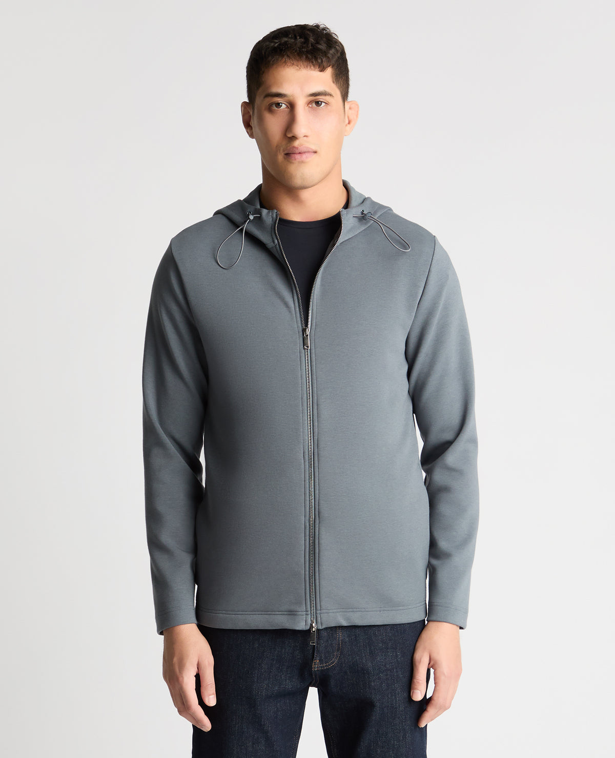 Man wearing a Grey jumper