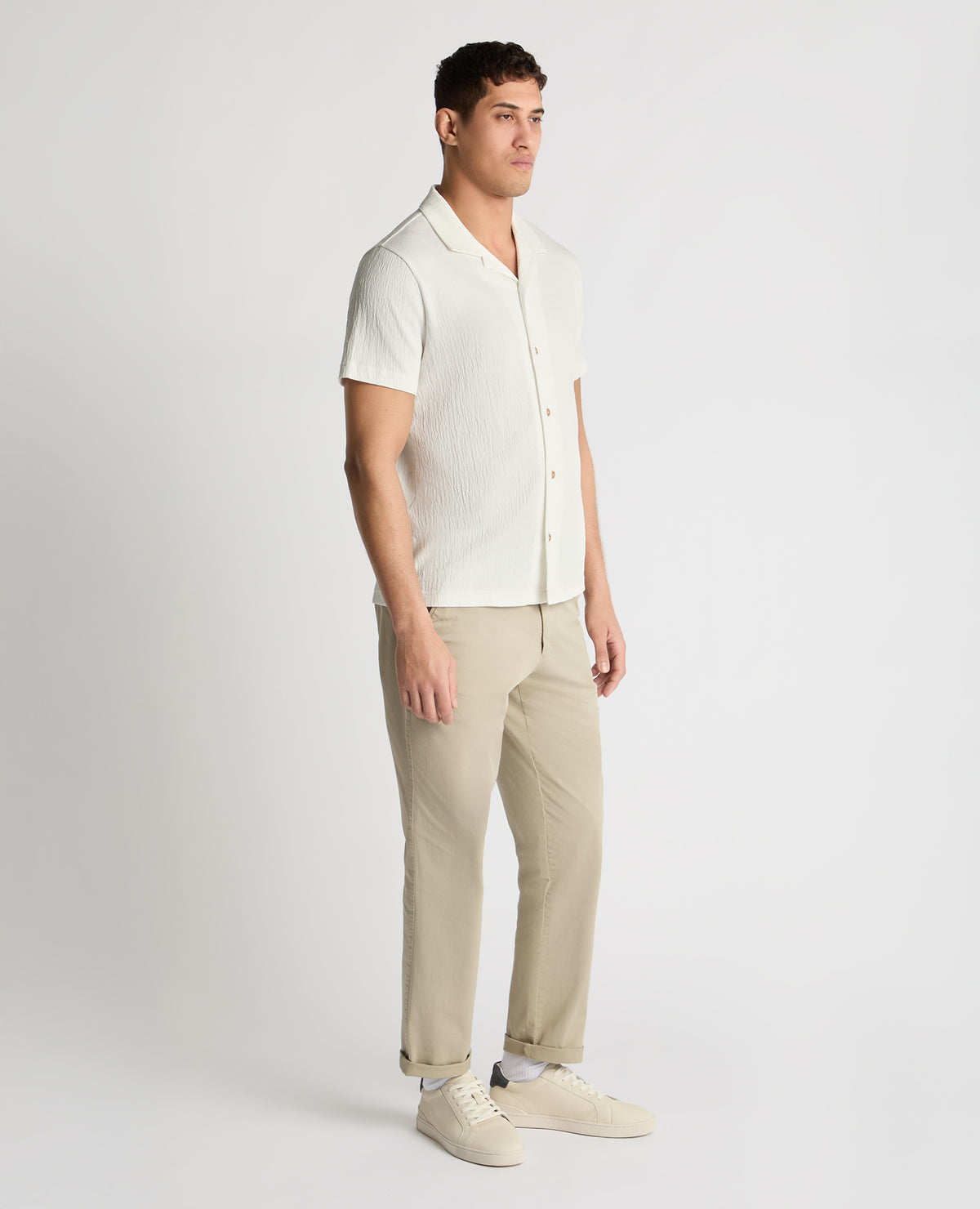 Man wearing a White jumper