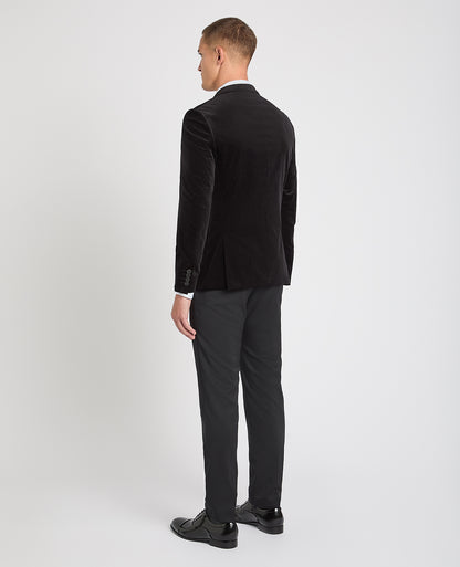 Man wearing a Black suit