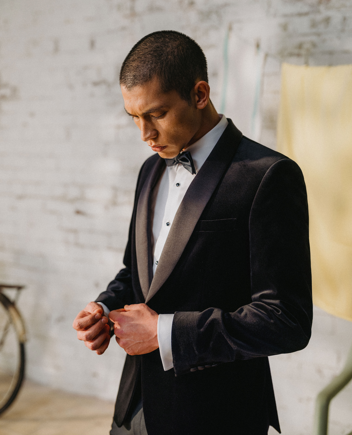 Man wearing a Black suit