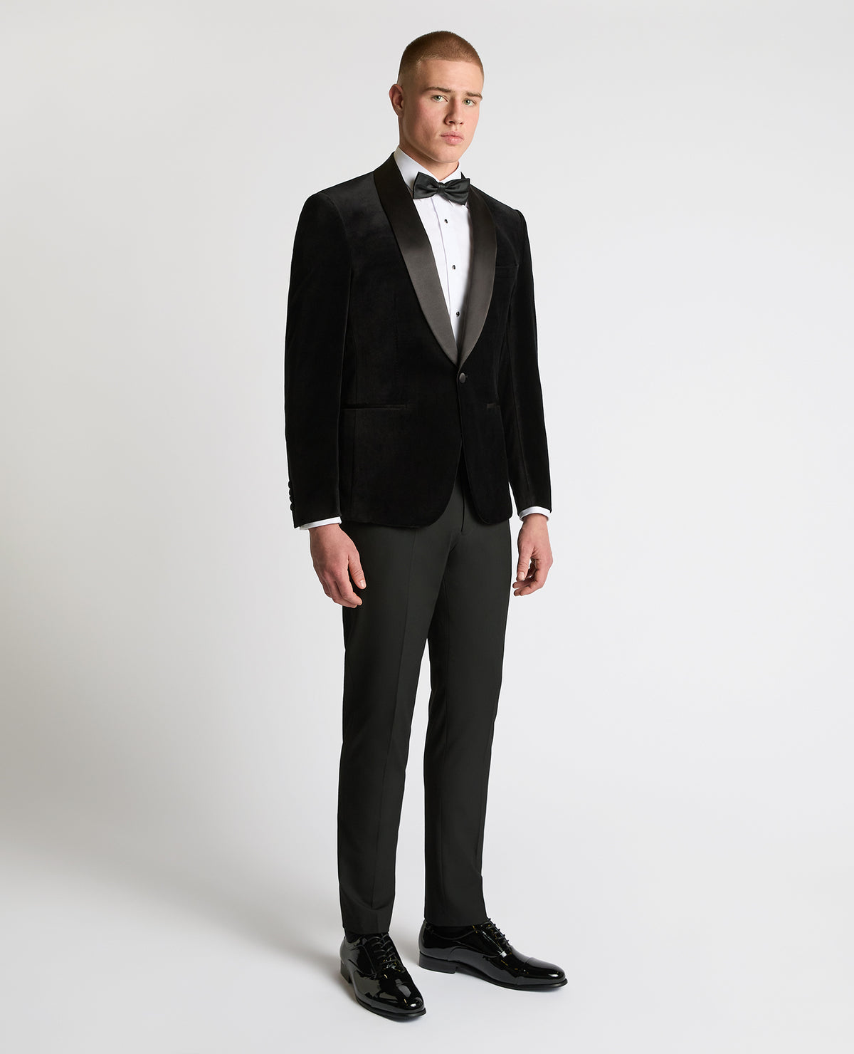 Man wearing a black Slim Fit Velvet Dinner Jacket