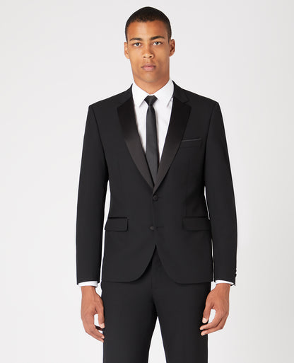 Man wearing a Black suit