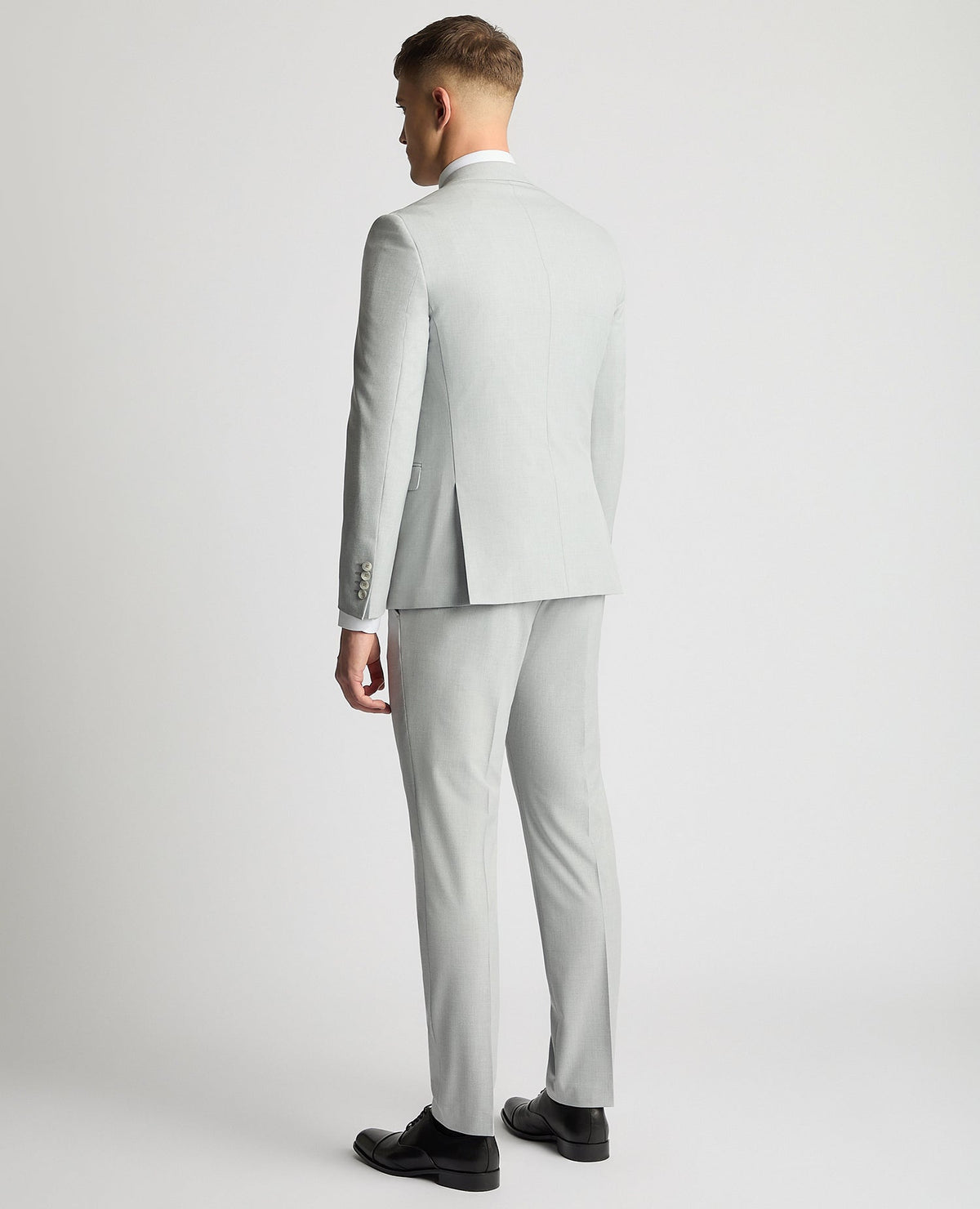 Man wearing a grey Slim Fit Stretch Suit