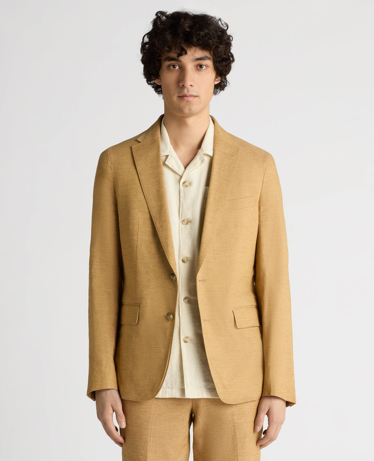 Man wearing a orange Slim Fit Linen-Blend Jacket