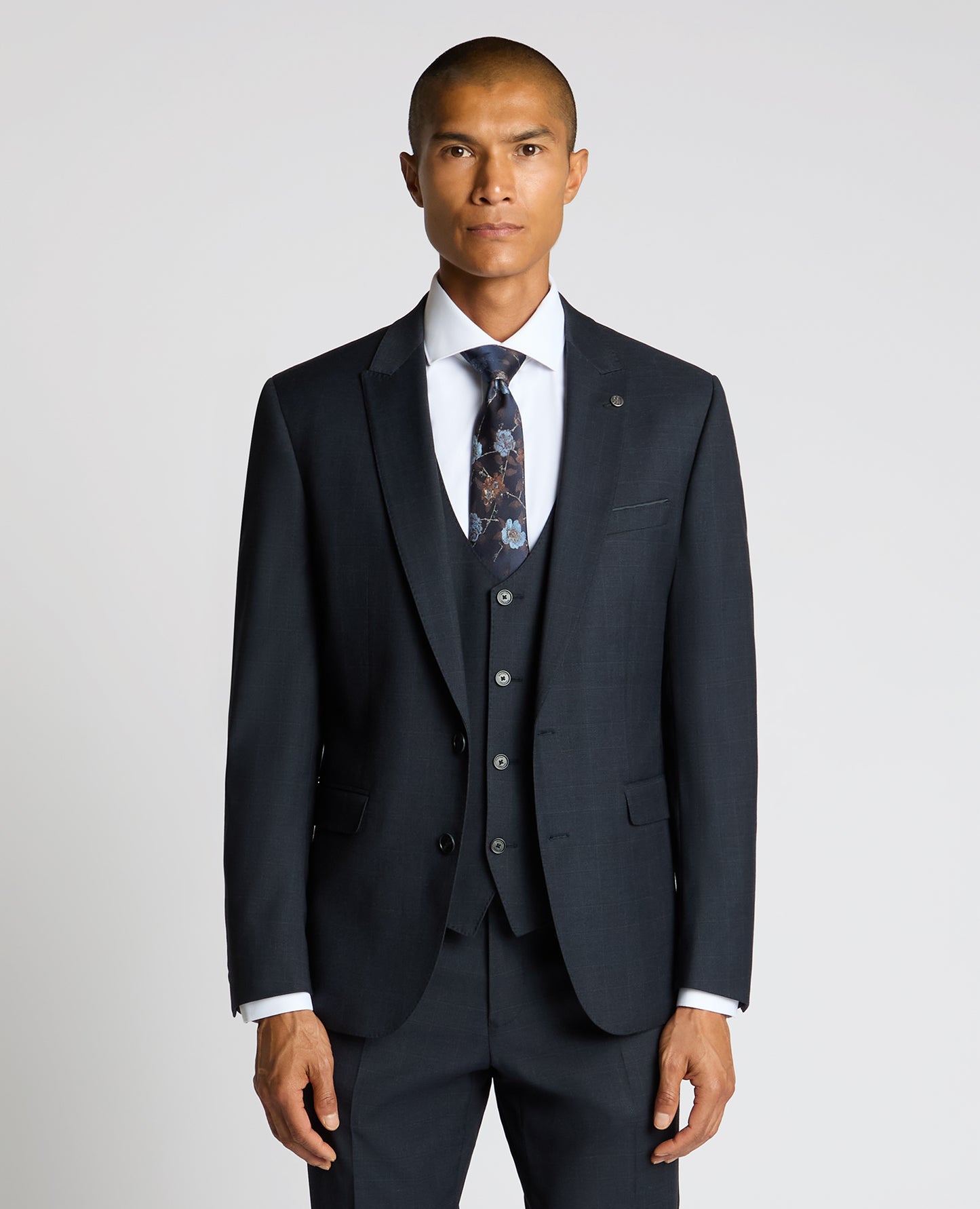 Man wearing a navy Slim Fit Stretch Printed Jacket