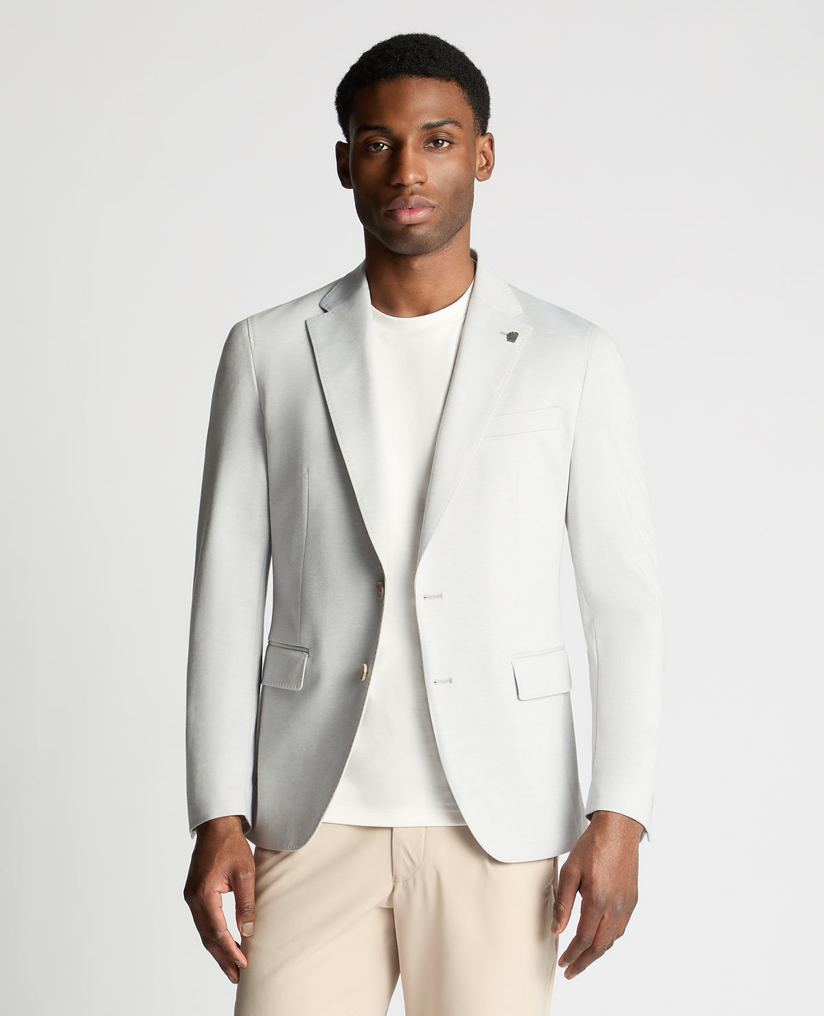 Man wearing a Grey jacket