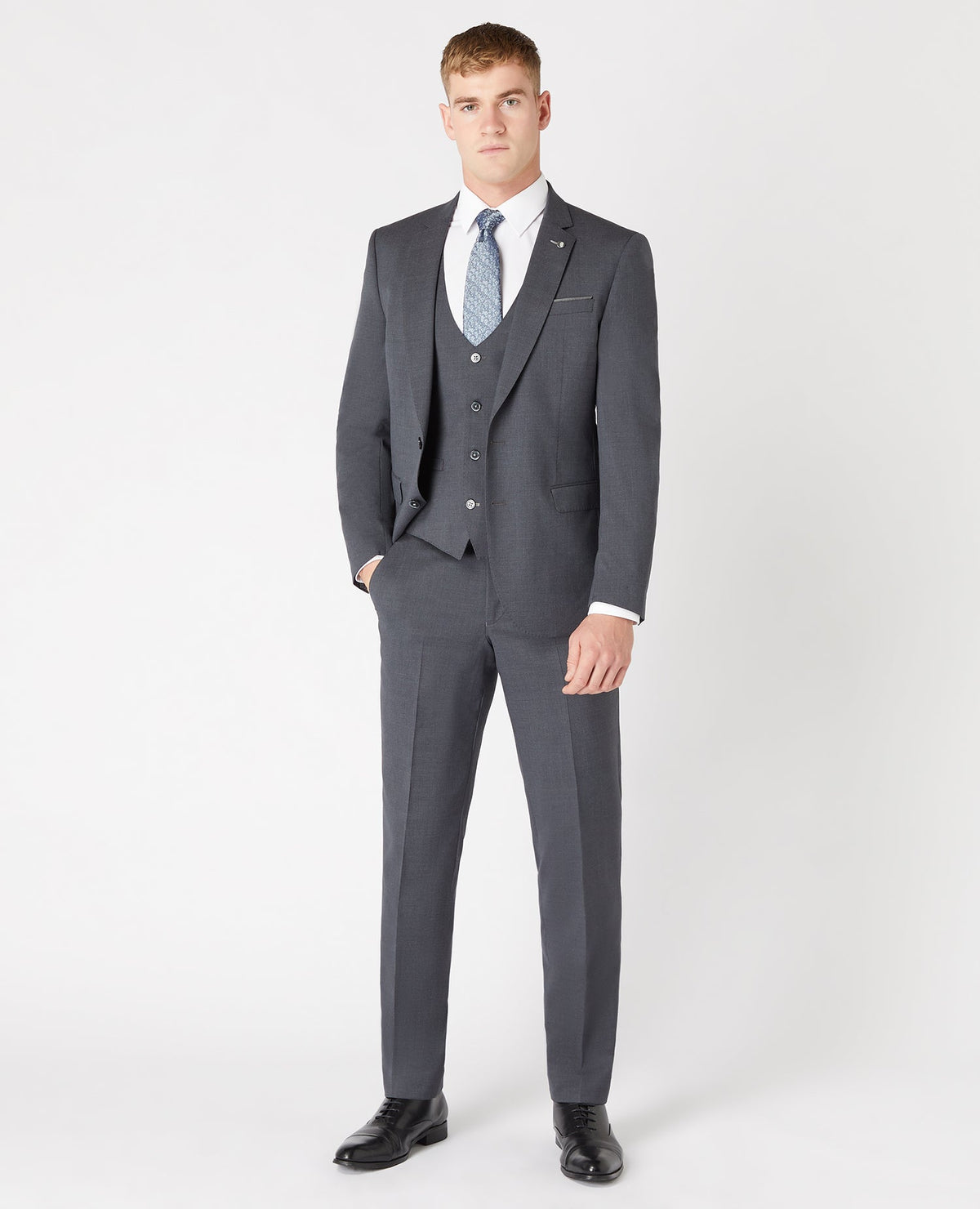 Man wearing a grey Slim Fit Wool-Rich Mix and Match Suit