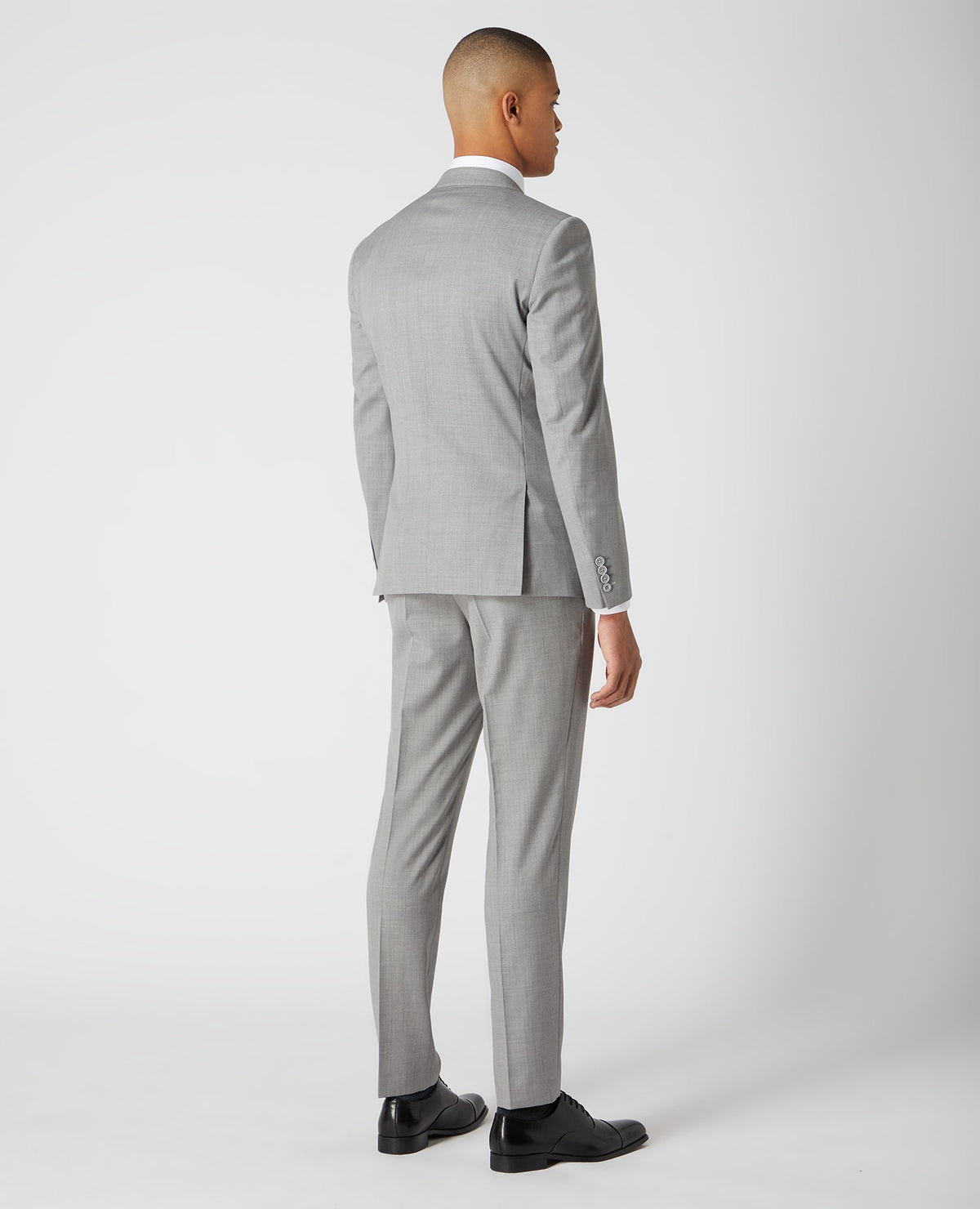 Man wearing a grey Slim Fit Mix and Match Suit