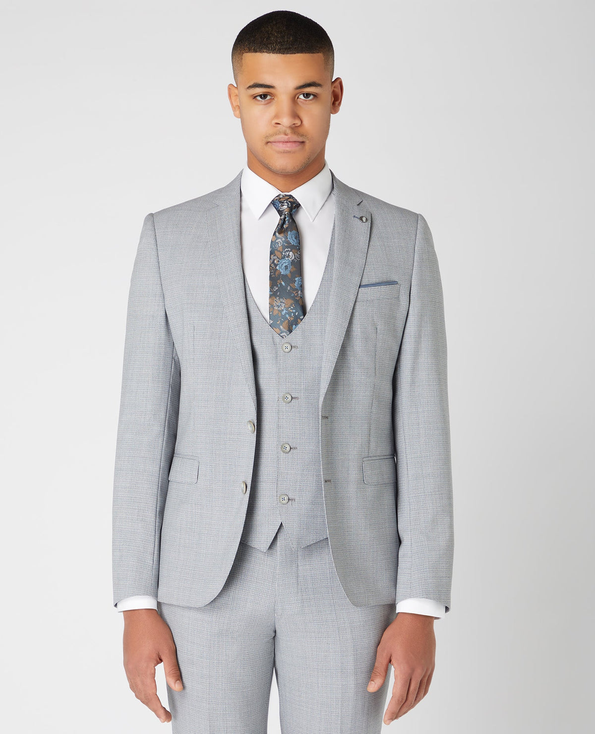 Man wearing a grey Slim Fit Mix and Match Suit
