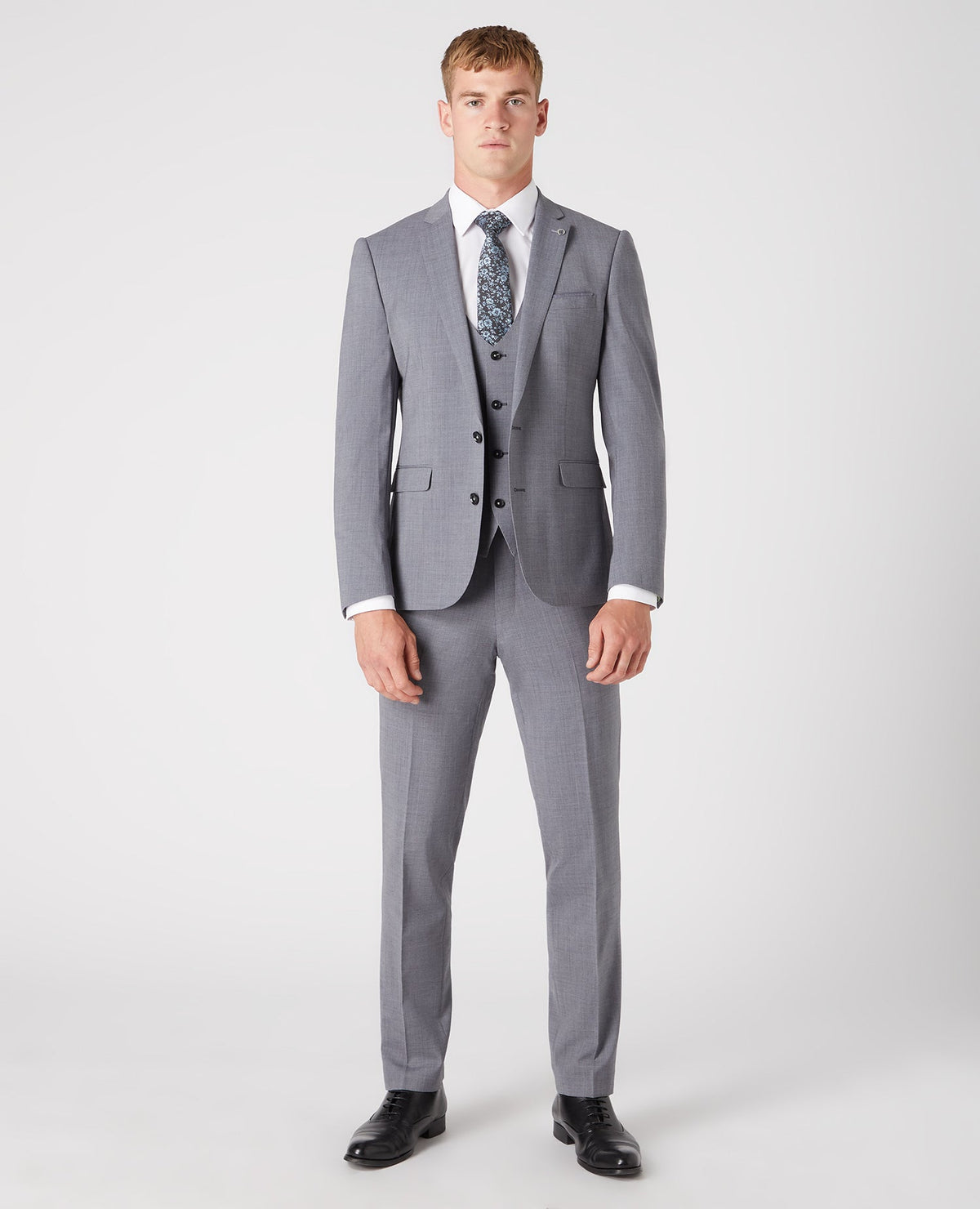 Man wearing a grey Slim Fit Wool-Rich Stretch Mix and Match Suit