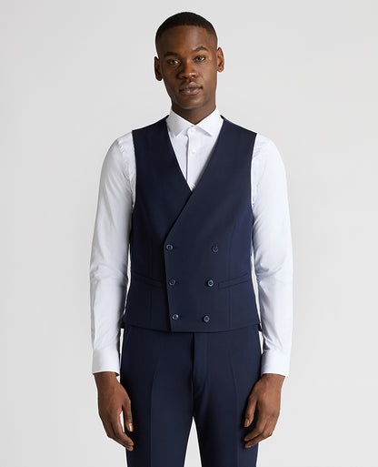 Man wearing a navy suit