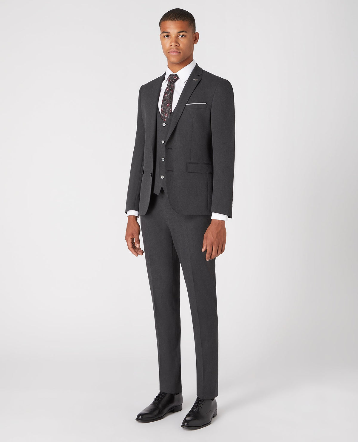Man wearing a grey Slim fit polyviscose stretch waistcoat