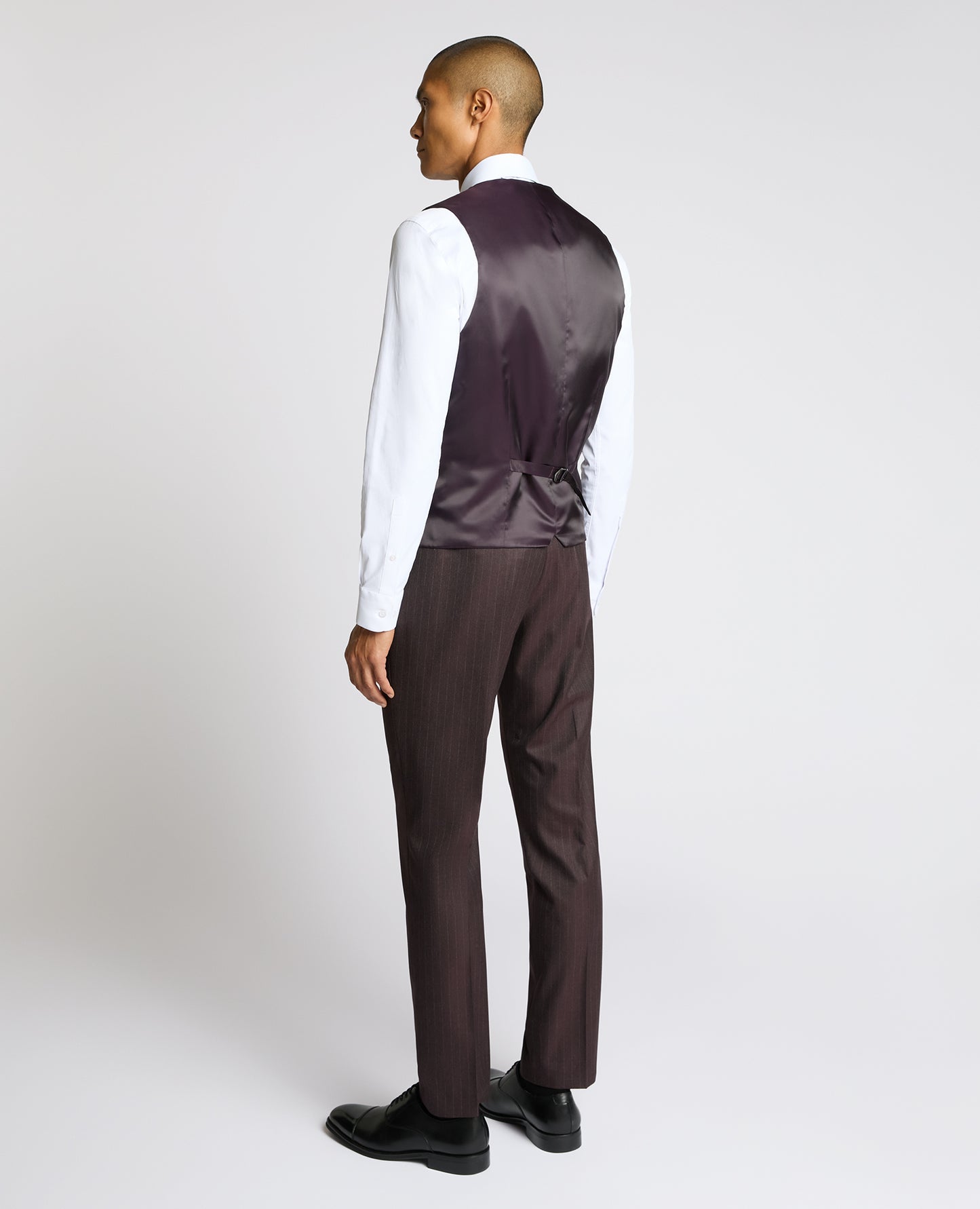 Man wearing a red Slim Fit Stripe Stretch