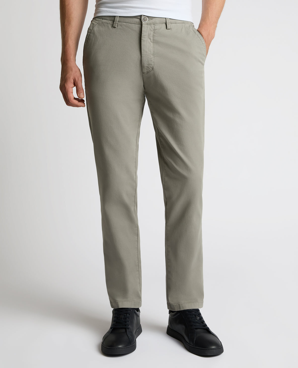 Man wearing a grey Slim Leg Cotton-Stretch Eldon Chino