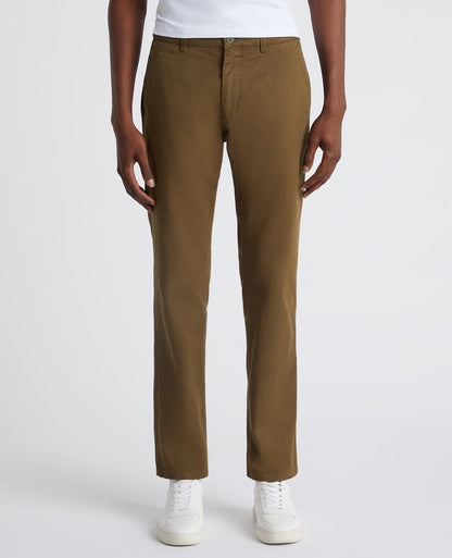 Man wearing a green Slim Leg Cotton-Stretch Chino