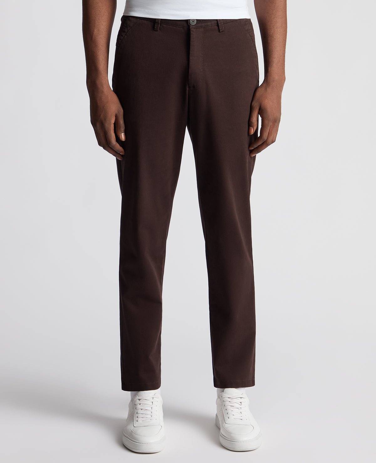 Man wearing a brown Straight Leg Cotton-Stretch Washed Chino