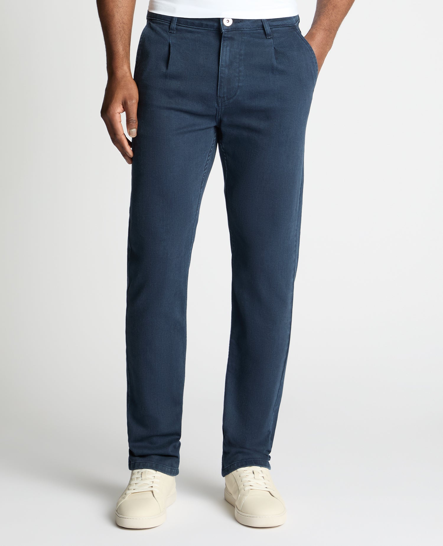 Man wearing a blue jean