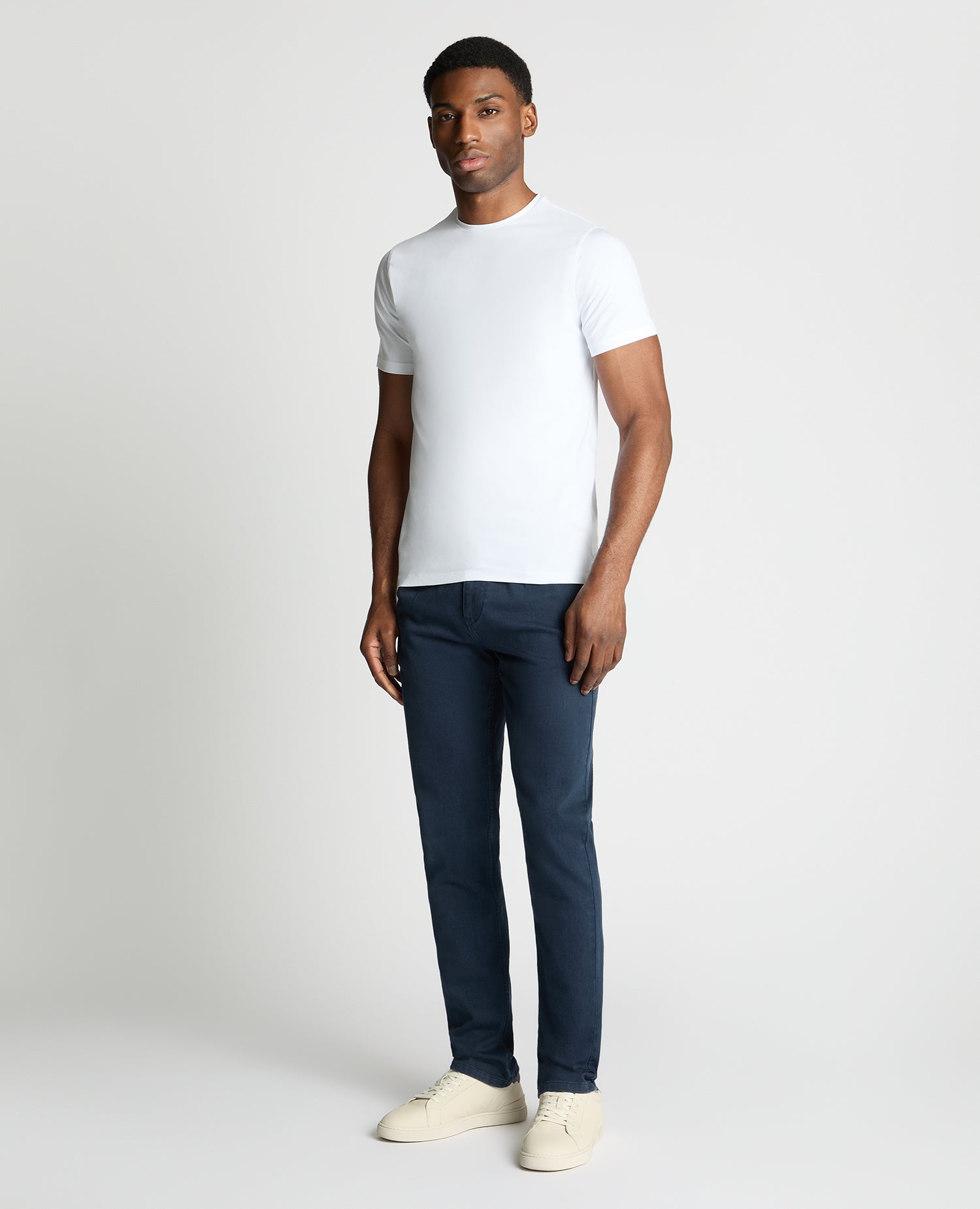 Man wearing a blue jean