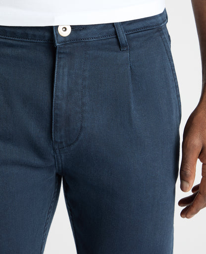 Man wearing a blue jean