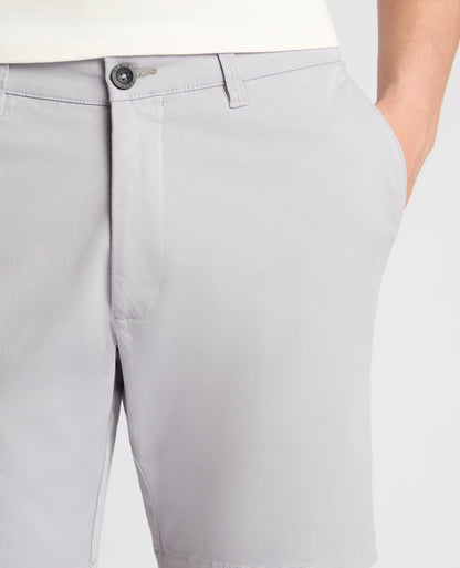 Man wearing a purple  chino