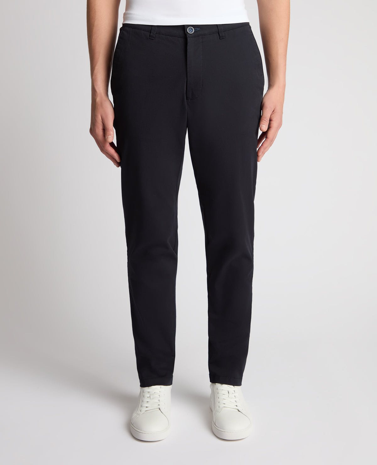 Man wearing a navy chino