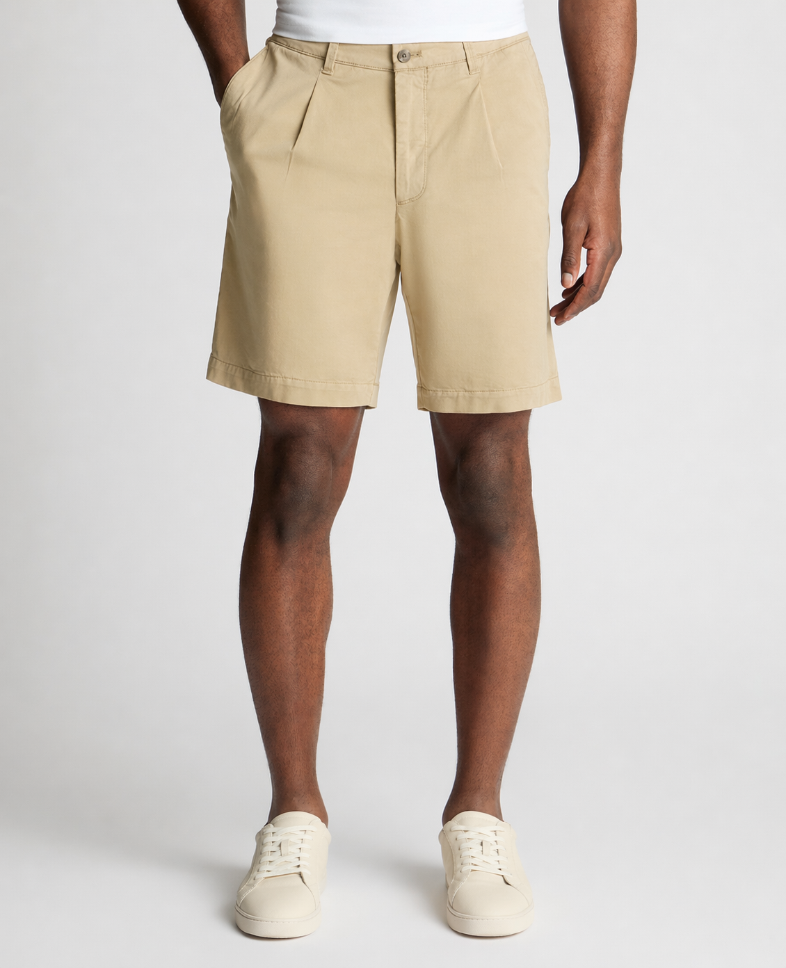 Man wearing a cream chino
