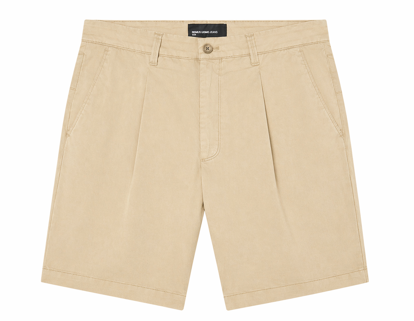 Man wearing a cream chino