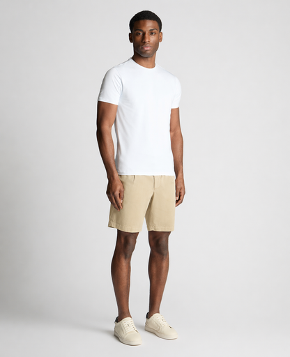 Man wearing a cream chino