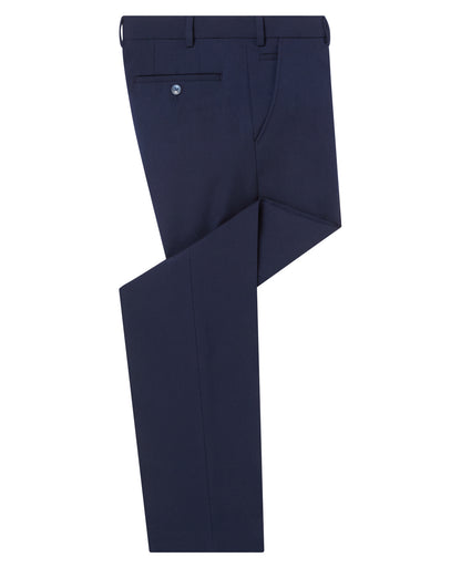 Man wearing a navy trouser