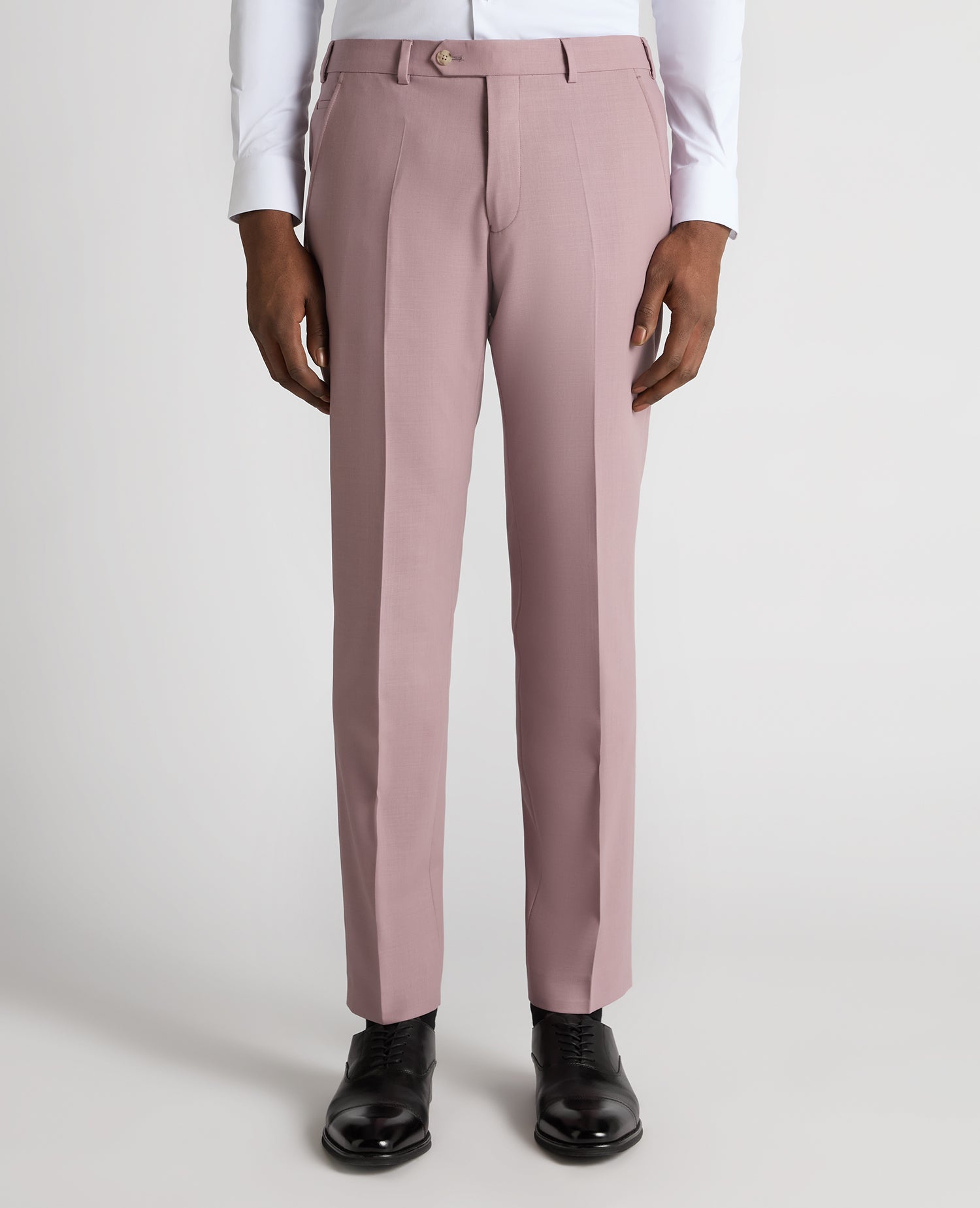 Man wearing a pink trouser