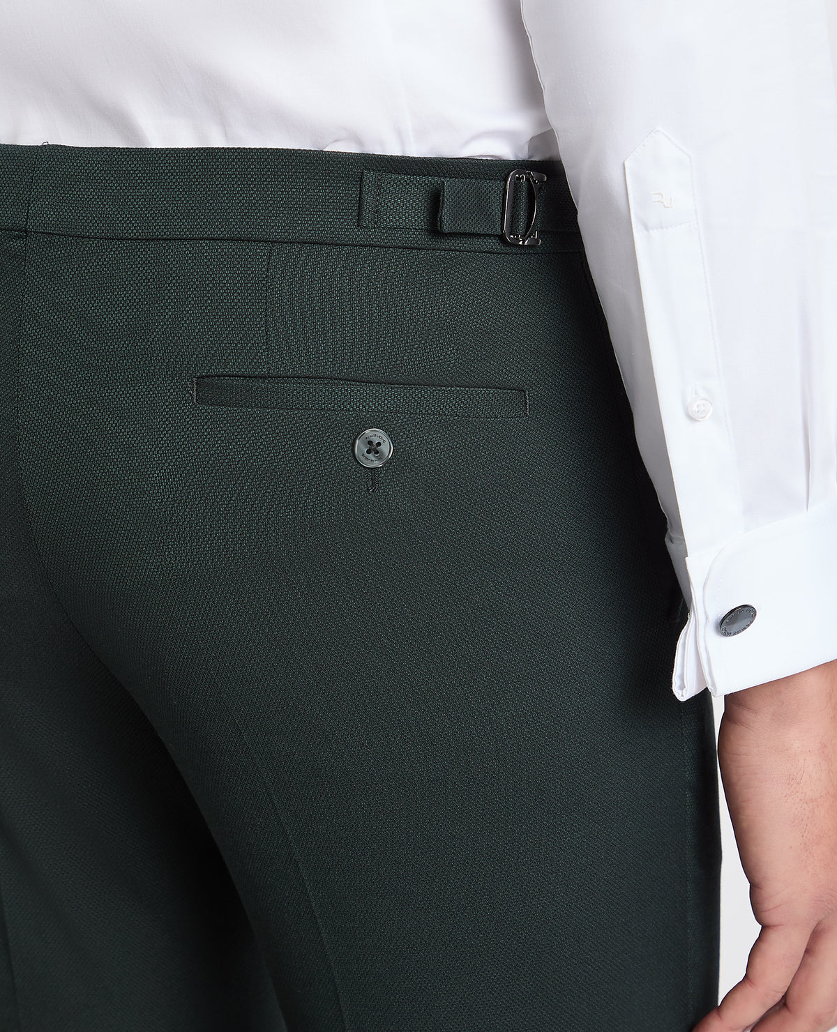 Man wearing a green trouser