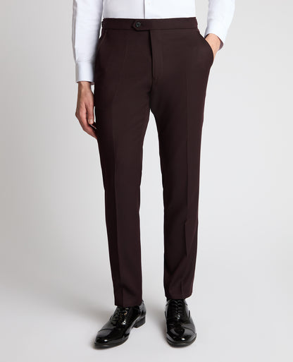 Man wearing a red trouser