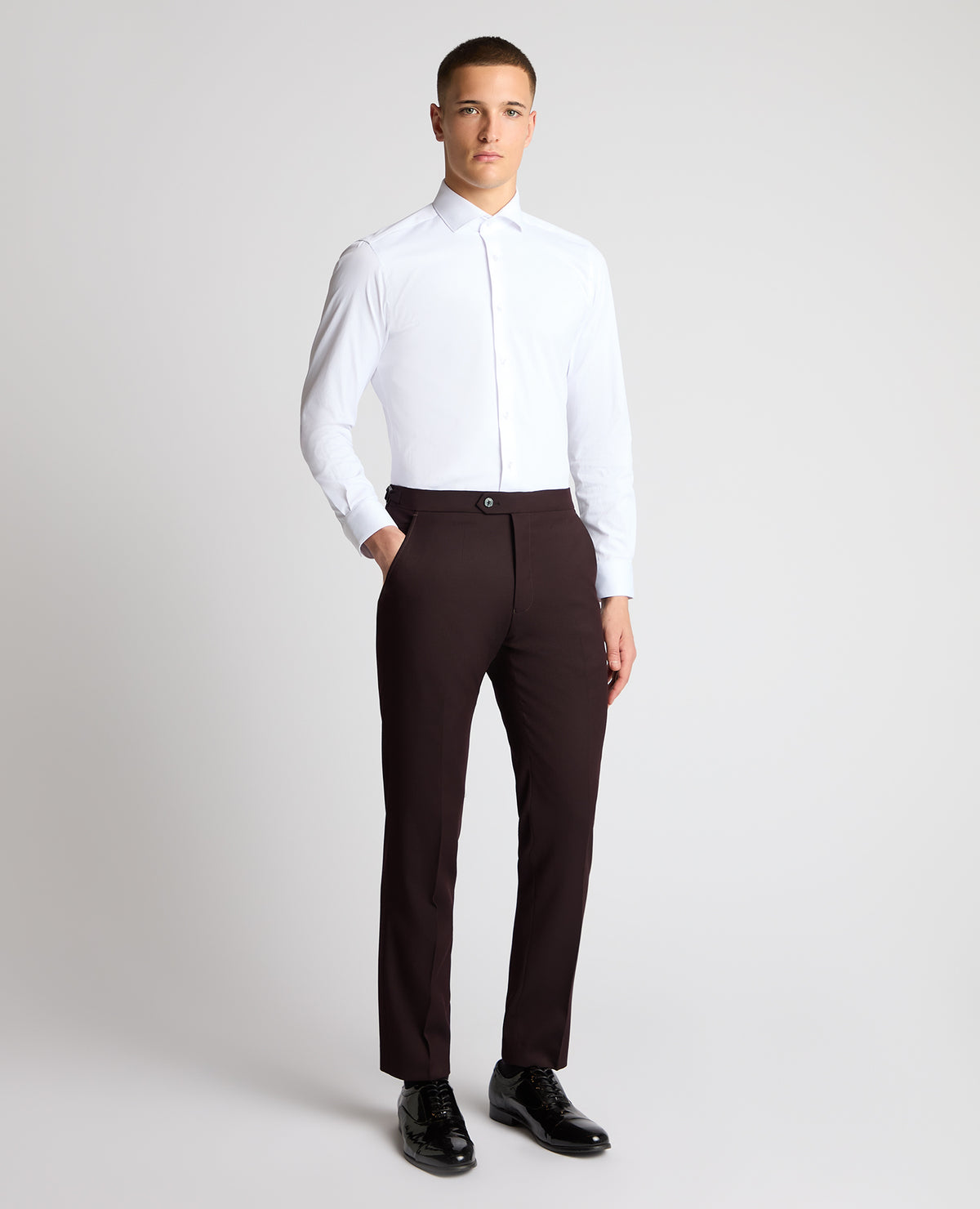 Man wearing a red trouser